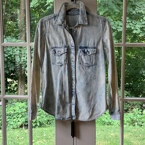 Gap 1969 Jean shirt size S. Washed out fabric